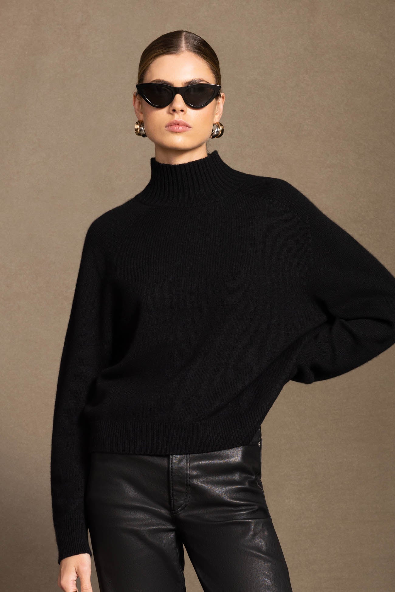 Women's Taya Turtleneck Italian Cashmere Sweater | NakedCashmere