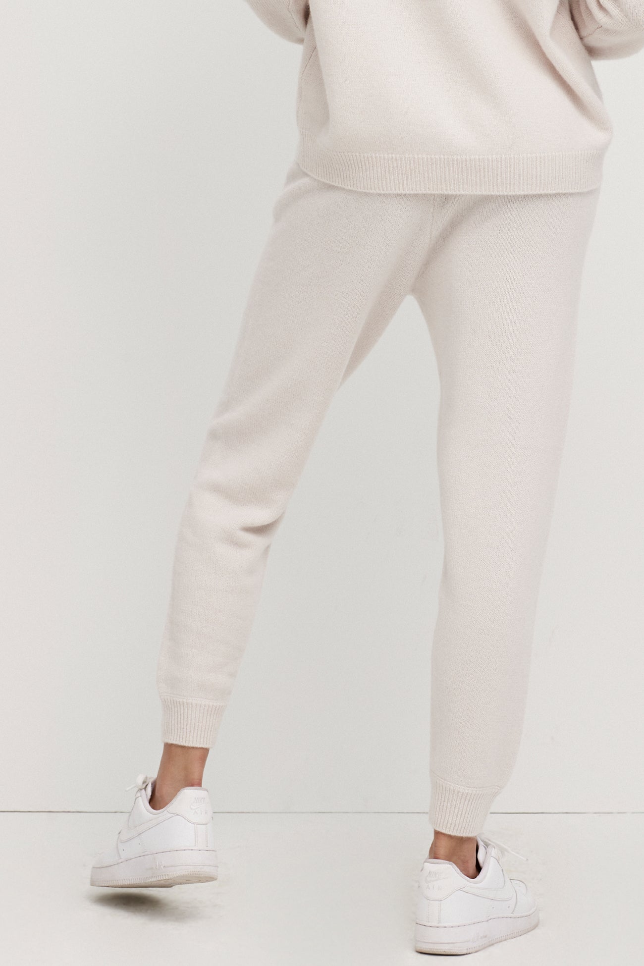 Naked best sale cashmere joggers