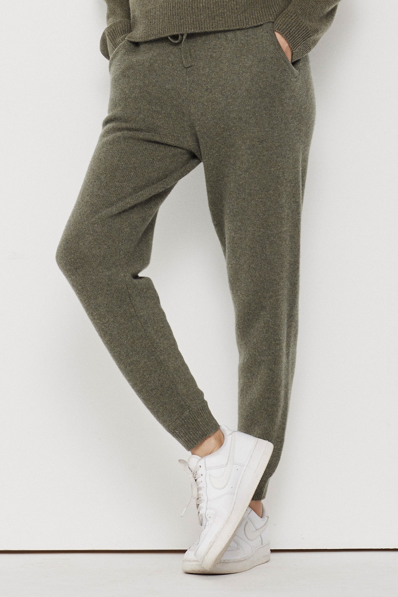 Ladies outlet cashmere joggers