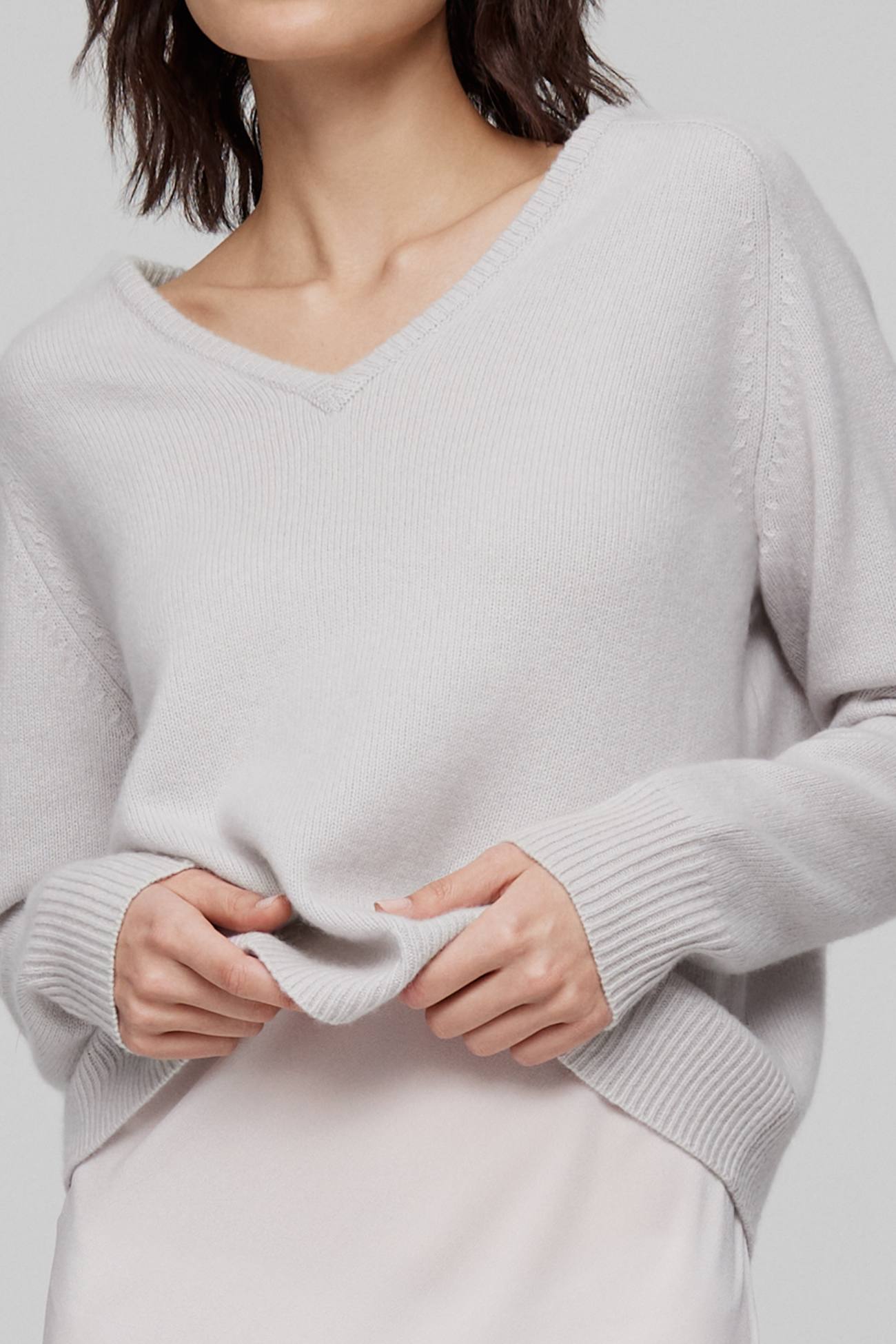 Women's Aria Deep V-Neck Cashmere Sweater | NakedCashmere